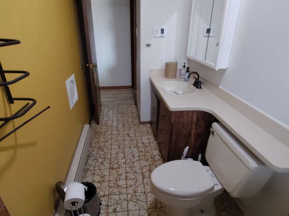 5th image of 20W356 Belmont Pl