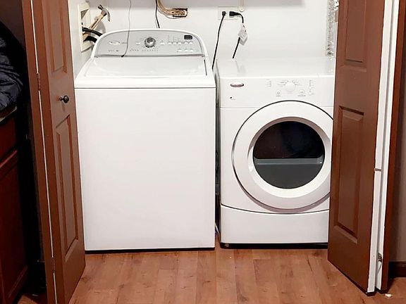 5th image of 2367 Stoughton Cir