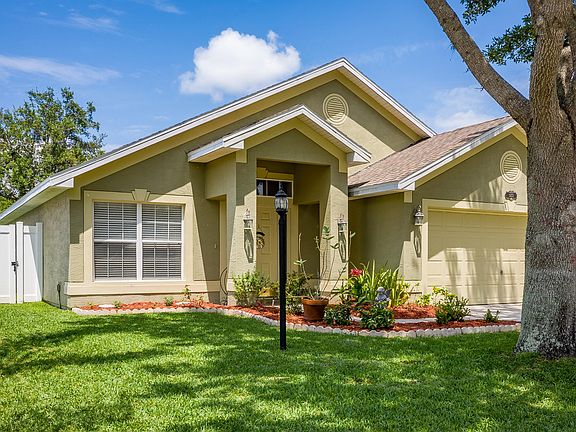 2nd image of 3822 La Flor Dr