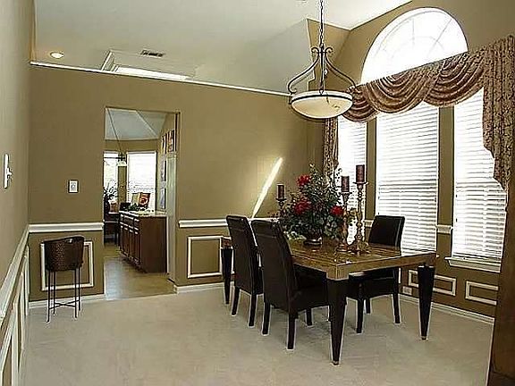 5th image of 3605 Salford Dr