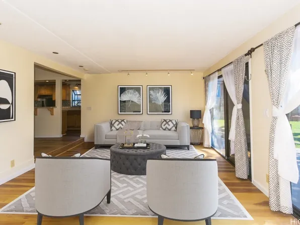 229 Anapalau St, Honolulu, HI 96825