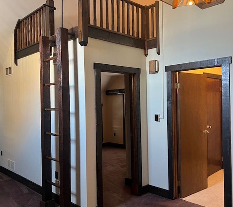 1st image of 99 E Liberty Ave