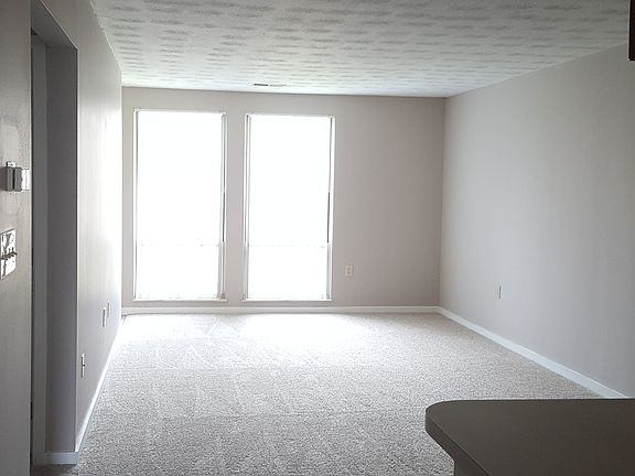 2nd image of 5760 Bixbywoods Ct APT C