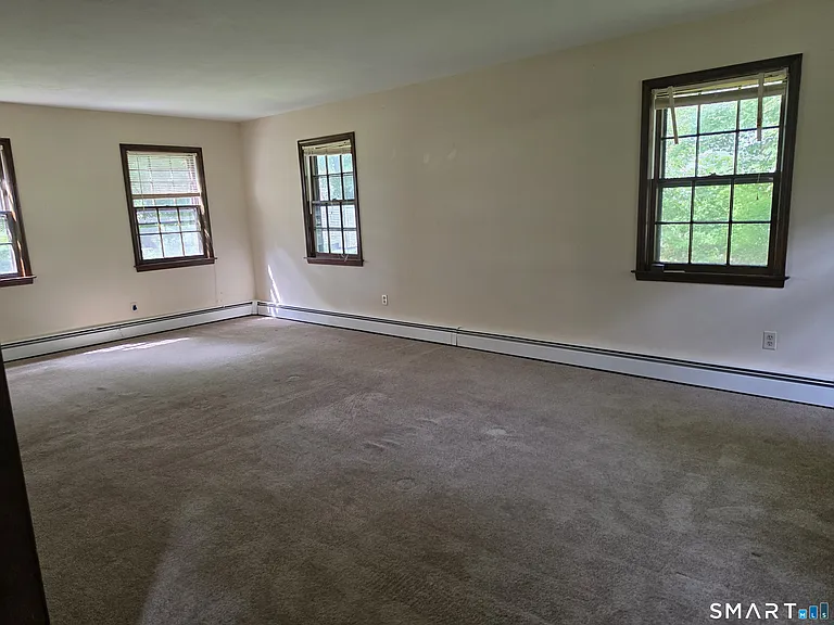 8 Squire Ln — Photo 10