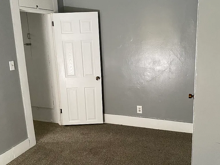 416 Blunt St — Photo 14