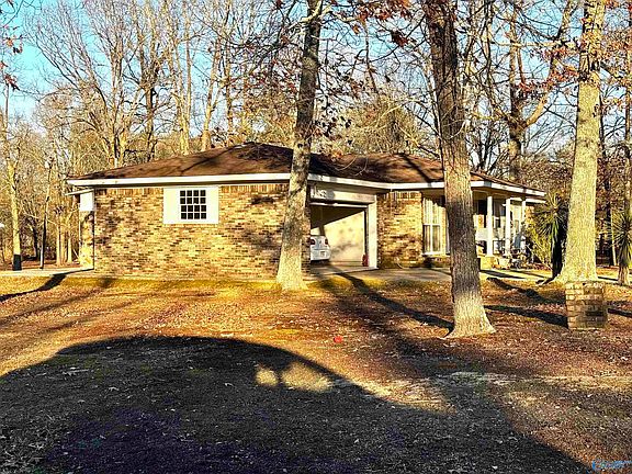 2nd image of 801 Northwood Dr