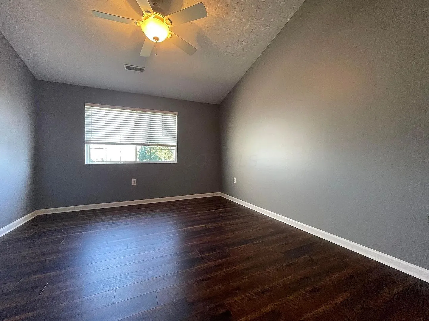 Charming 2BR Condo in Columbus — Photo 3