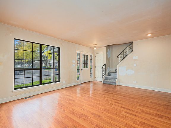 4th image of 4189 Brentwood Ln