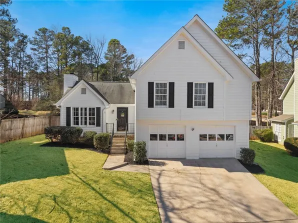 860 Meadowsong Cir, Lawrenceville, GA 30043