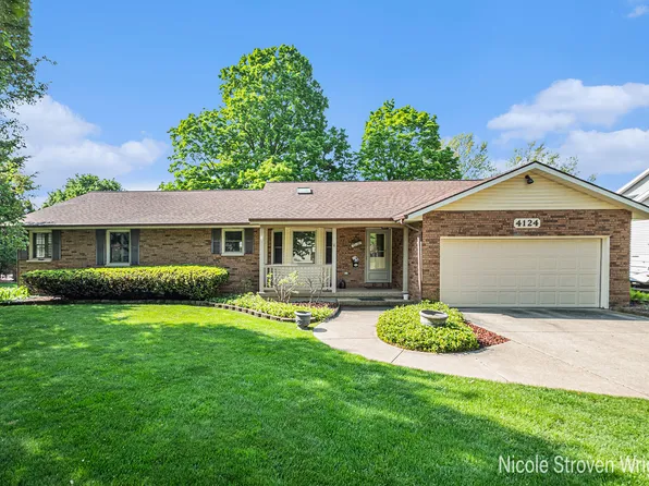 4124 Cummings Ct NW, Grand Rapids, MI 49534