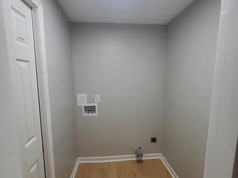 33 S Cypress Ave — Photo 10