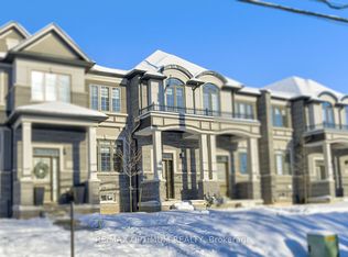 305 Garner Rd W #2, Hamilton, ON L9G 3K9