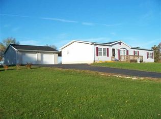 1860 E Bellefontaine Rd, Pleasant Lake, IN 46779