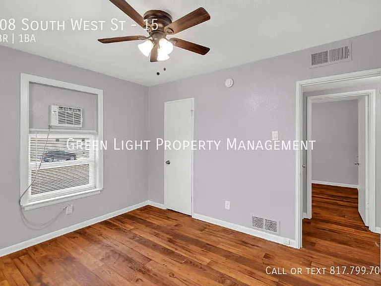 308 S West St #15 — Photo 10