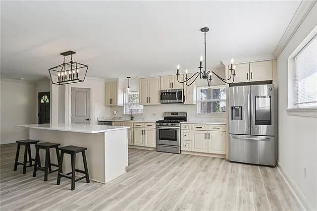 1512 Michigan Ave — Photo 4