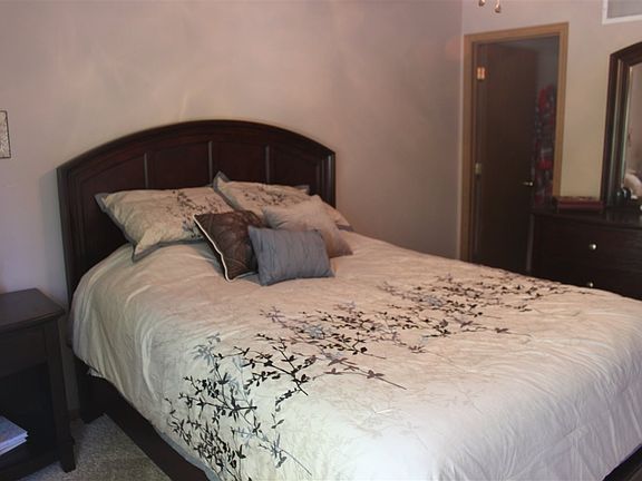 5th image of 721 11th Avenue B Ct #B