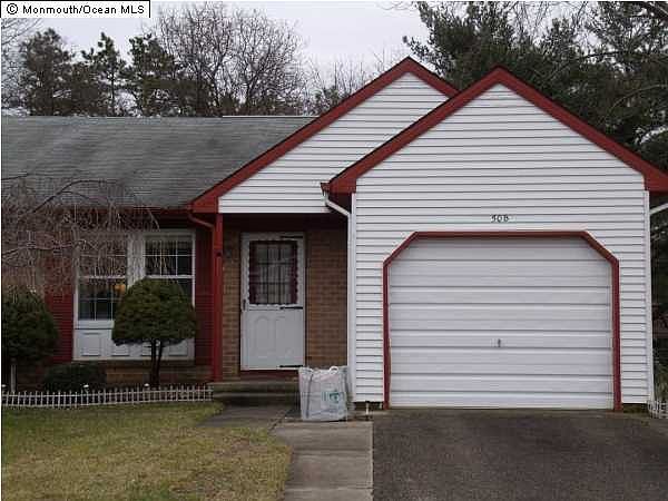 1st image of 50B Birchwood Dr #50