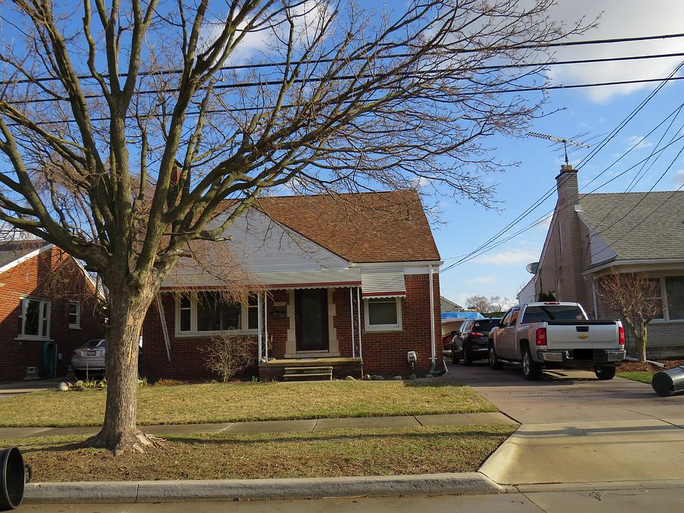 1st image of 23287 Clairwood St