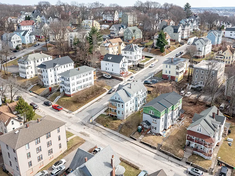 74 Green Hill Pkwy #1 — Photo 17