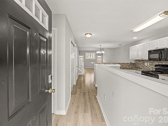 3rd image of 939 Sparrows Nest Ln Lot 604