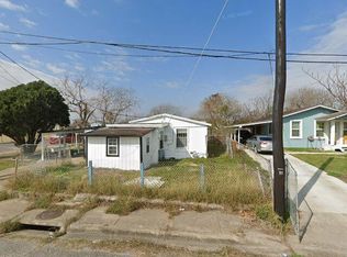 945 Eleanor St #A, Corpus Christi, TX 78405