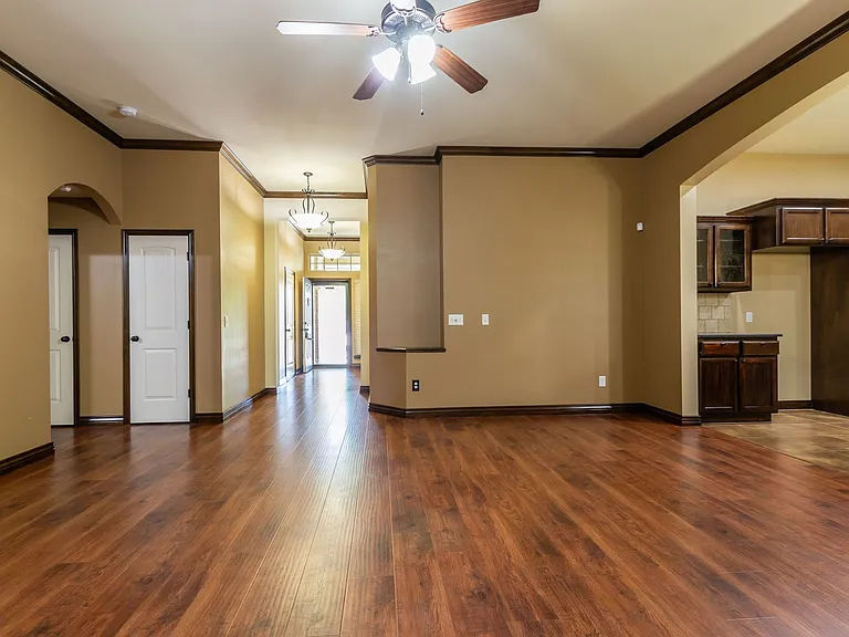 2405 SW 138th St — Photo 5