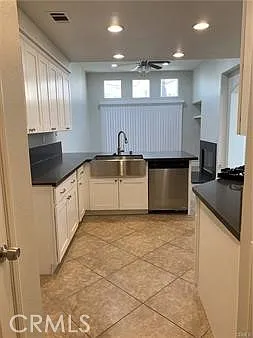 3 bed, 1752 sqft, $3,400 — Photo 3