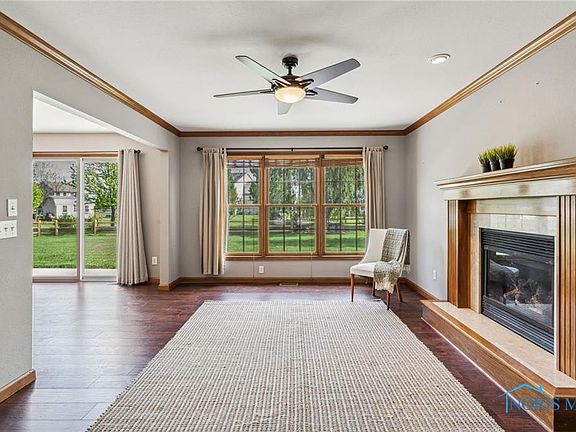 5th image of 10645 Thais Ln