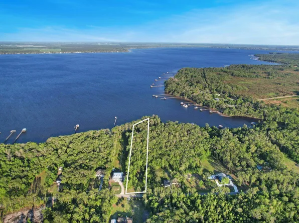 132 Pioneer Trl, Green Cove Springs, FL 32043