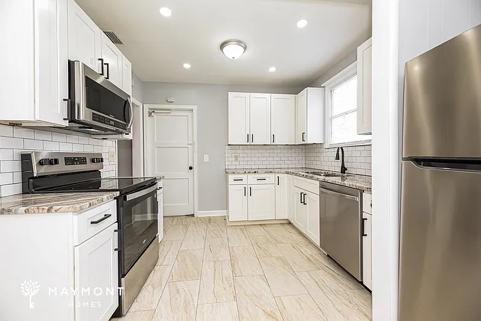 4740 Cardinal Blvd — Photo 6
