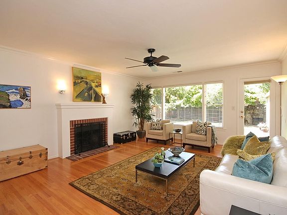 5th image of 2766 Freeport Blvd