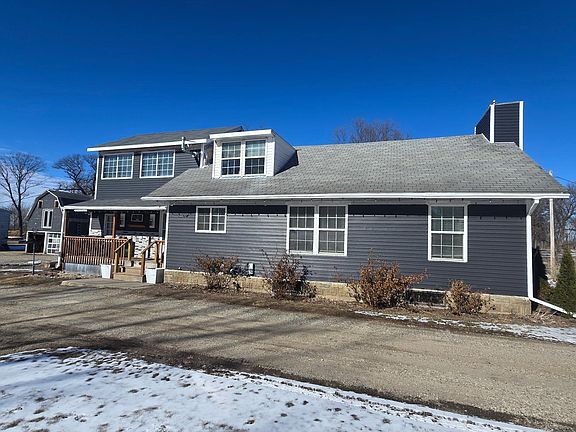 2nd image of 28143 N Island Cir