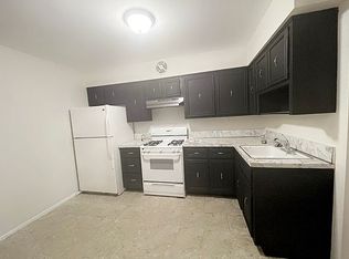 30-77 29th St #3, Astoria, NY 11102