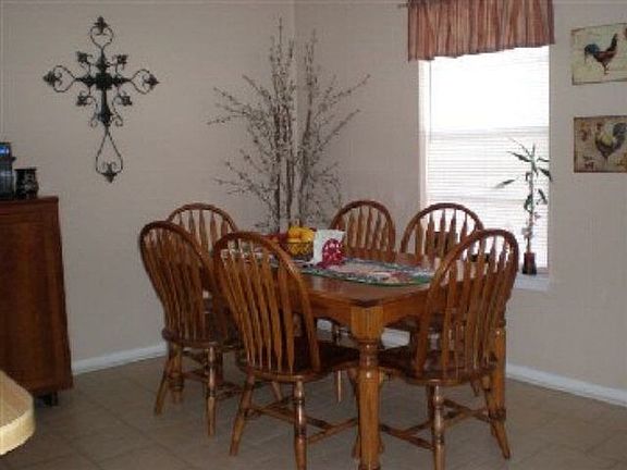 5th image of 2726 Canyon Creek Dr