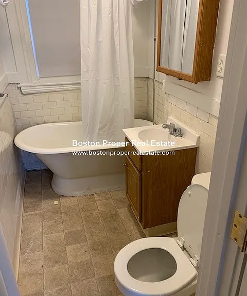 1109 Boylston St #7 — Photo 8