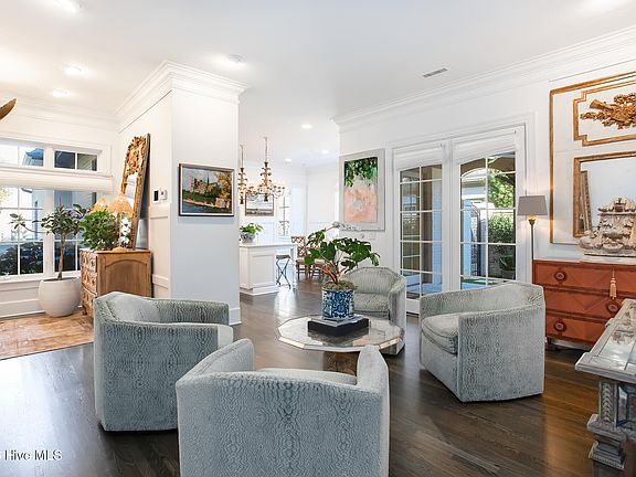 5th image of 1810 Mews Drive