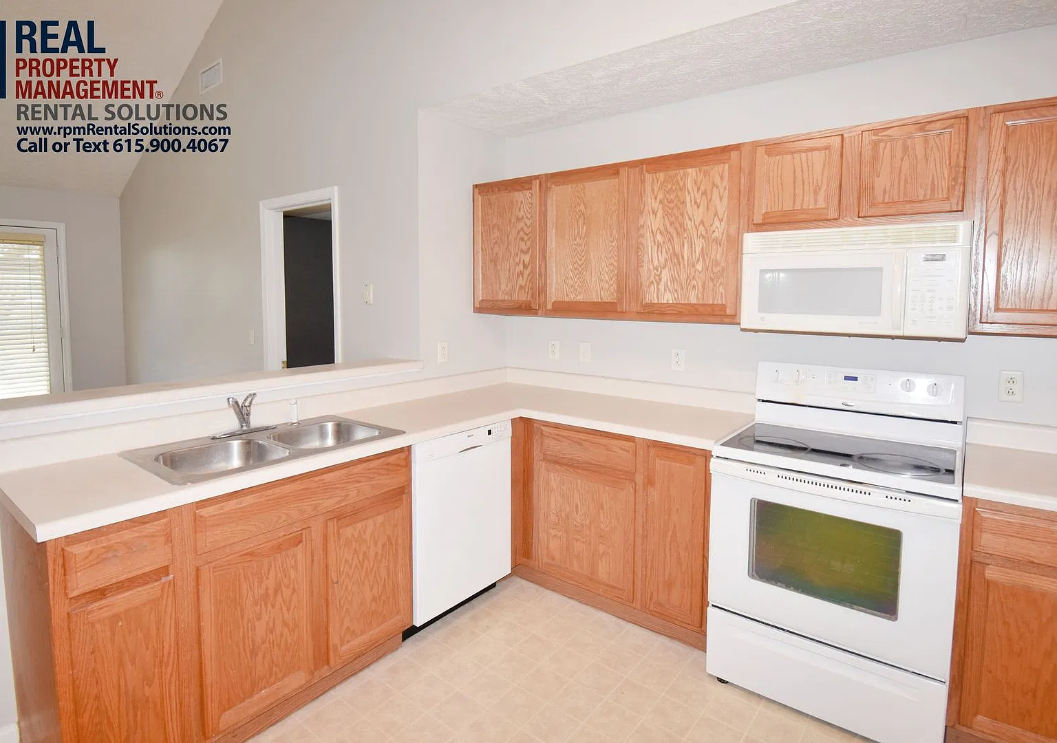 3BR/2BA in a great location in Murfreesboro! Attached garage & fence! — Photo 4