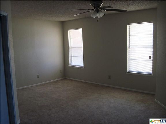 5th image of 2013 Corona Dr