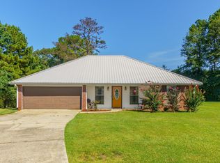 6 Dixie Dr, Hattiesburg, MS 39402