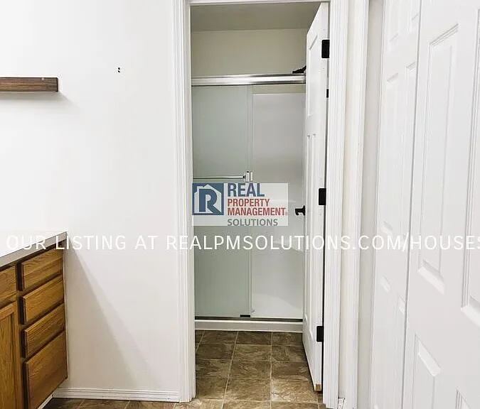 19504 SW Stacey St — Photo 28