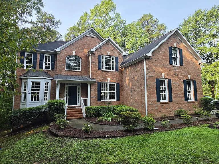 5 Spreading Oak Ct — Photo 1