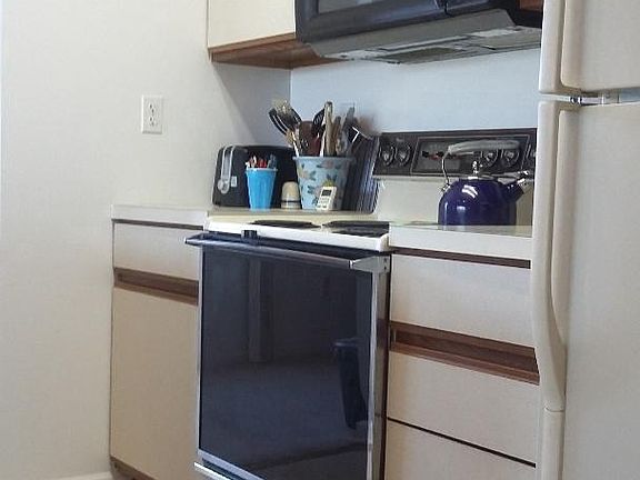 5th image of 9 84th St #301