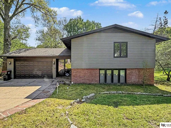 1520 S 3rd Ave, Beatrice, NE 68310