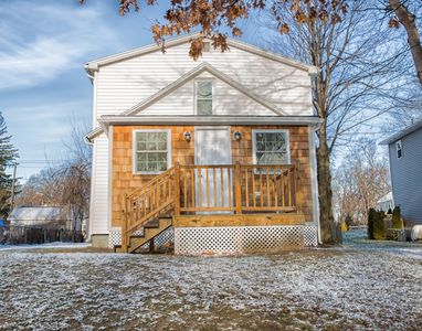 52 Howard St, Agawam, MA, 01001