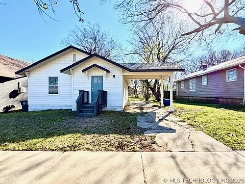 1425 N Denver Ave Photo 1