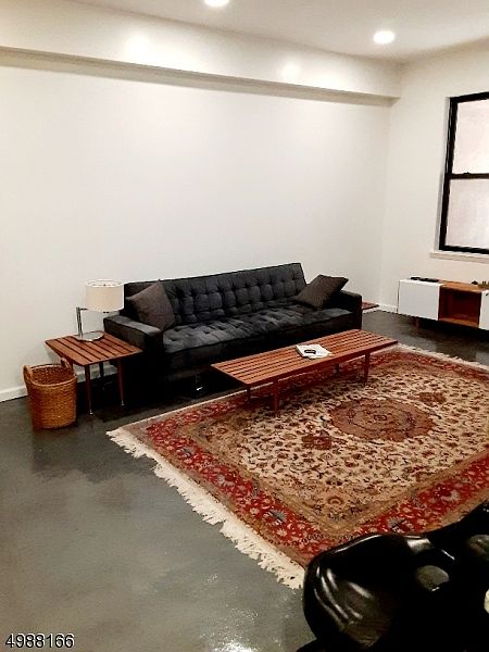 1st image of 111 Mulberry St