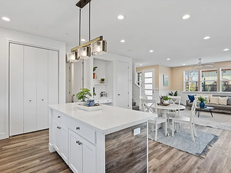1802 Notre Dame Blvd — Photo 11