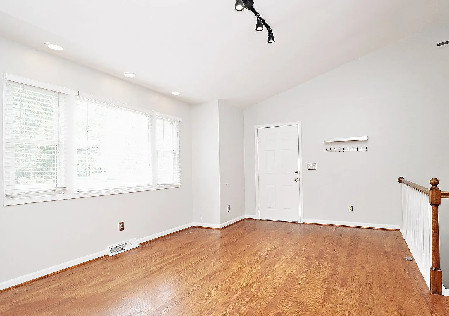 Pet-Friendly Fry's Spring Duplex With Fenced Yard — Photo 3
