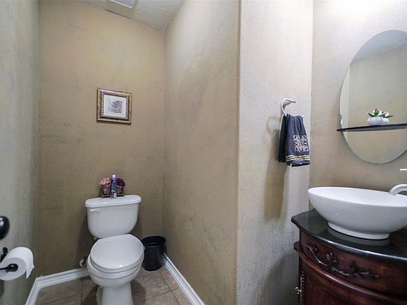 5th image of 22019 Golden Cedar Dr