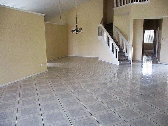 2nd image of 1471 Lacosta Drive